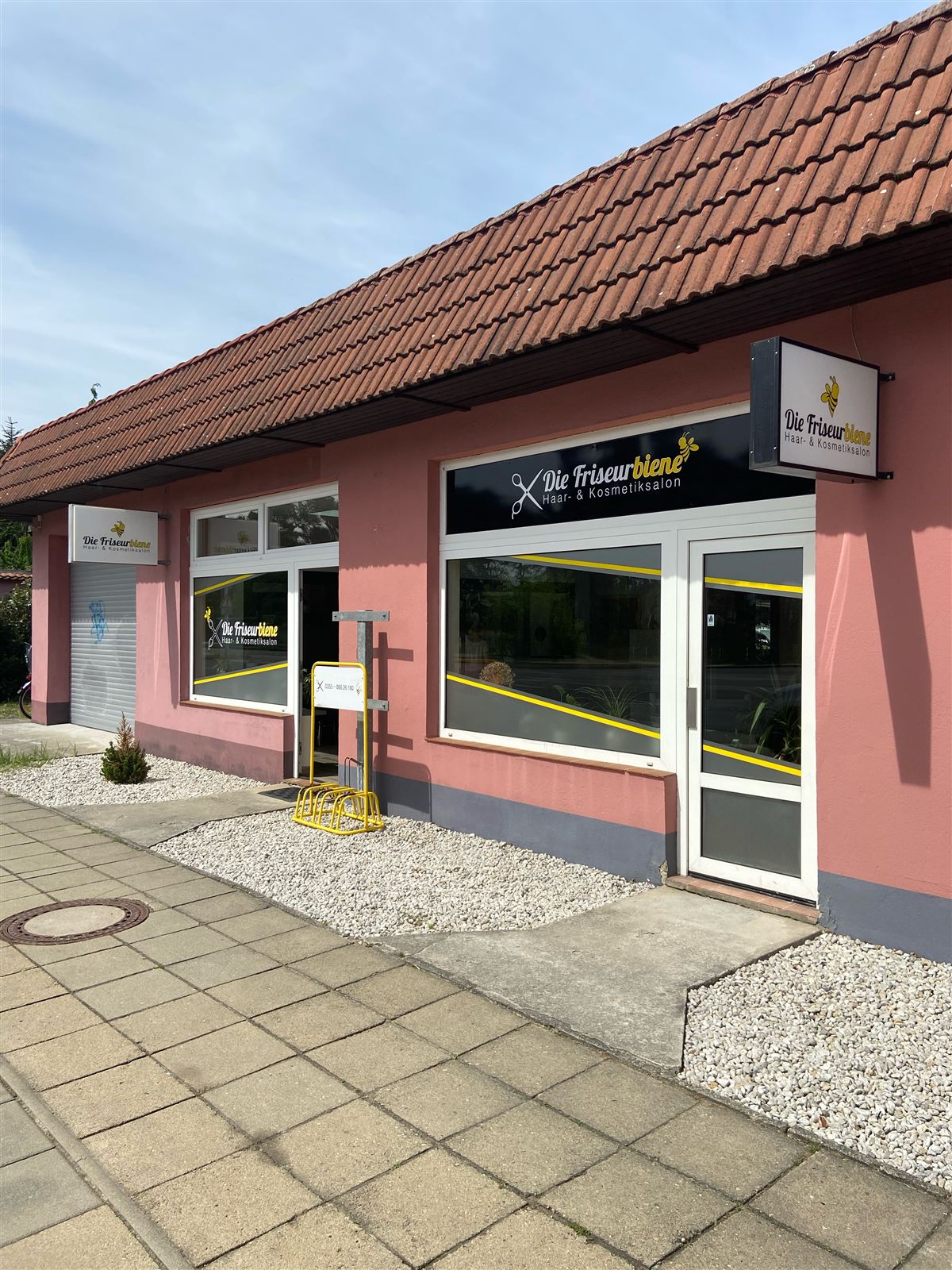Die Friseurbiene – weitere Ansicht