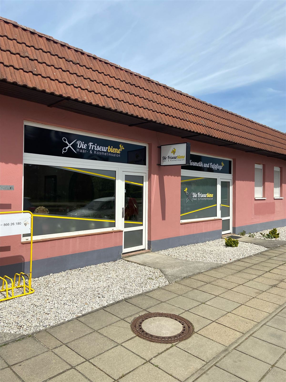 Die Friseurbiene – weitere Ansicht