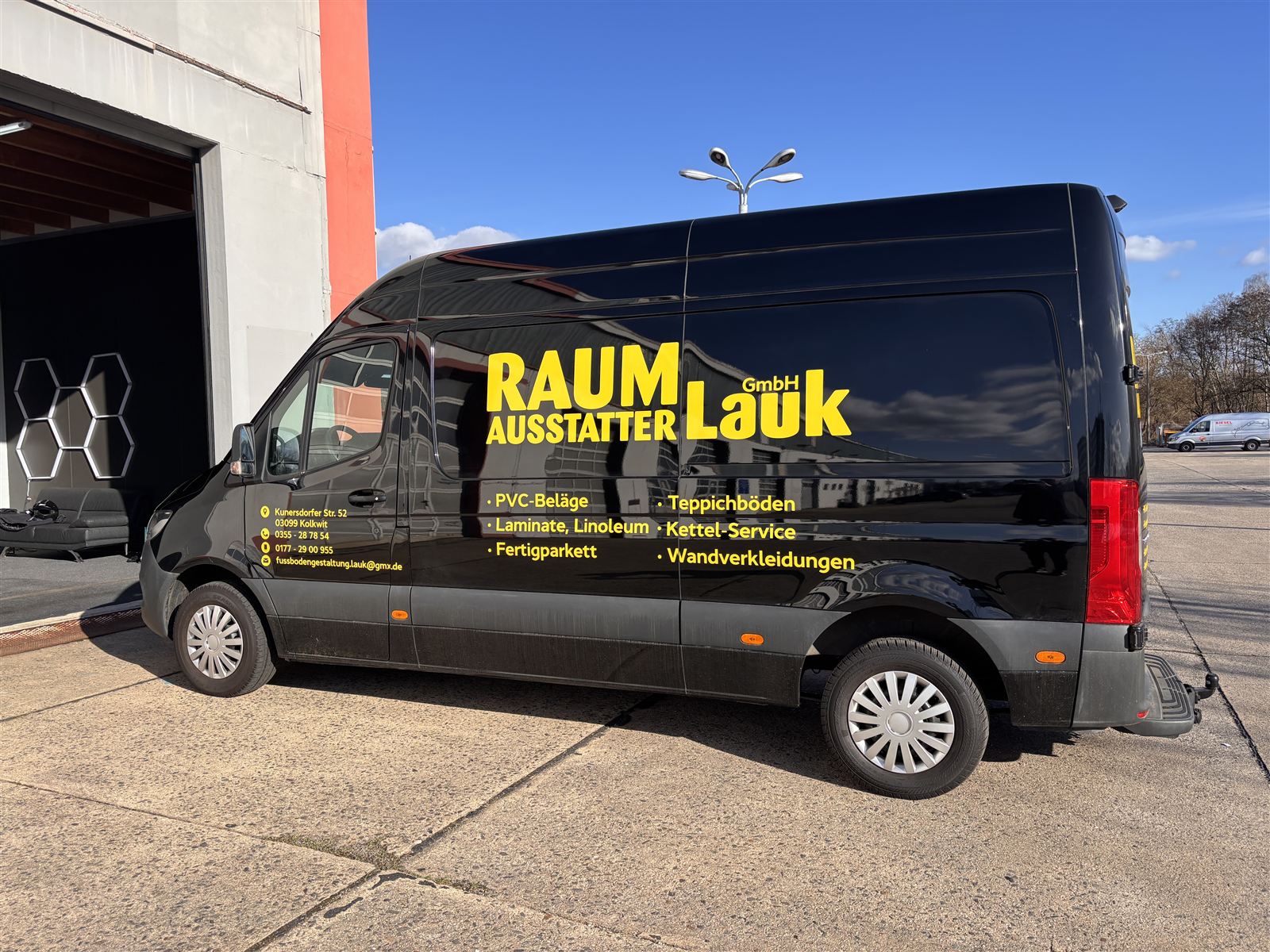 Raumausstatter Lauk – Transporter-Beschriftung